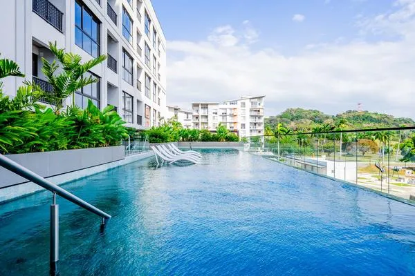 Stylish 2BR Apartment in Vibrant Centriqo