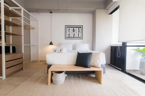 Sensational Loft w/ AC in Laureles