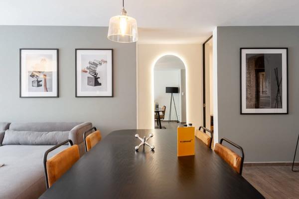 Vibrant  2BR in Parque España