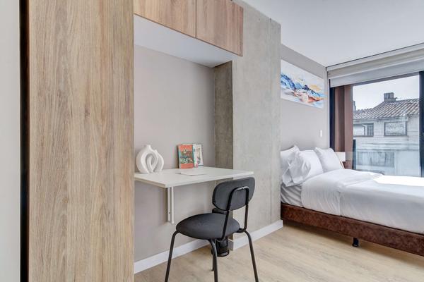 Deluxe Loft w/ Balcony in Usaquen