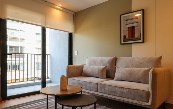 Tranquil 2BR w/ Balcony in Miraflores