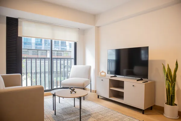 Elegant 2BR w/ Great Balcony in Miraflores
