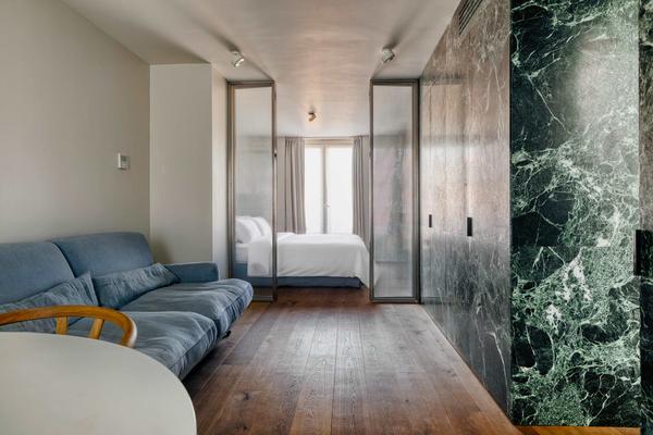 Dreamy 1BR w/ Private Terrace & Skyline View