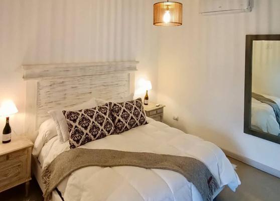 Cozy 2BR Home Surrounded by Vineyards w/ BBQ