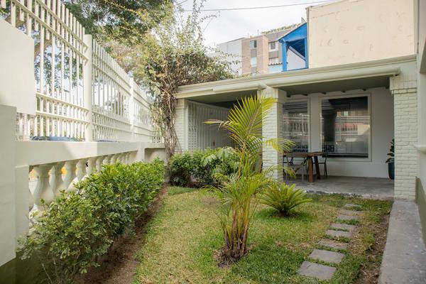Impressive 5BR w/ Terrace in Miraflores