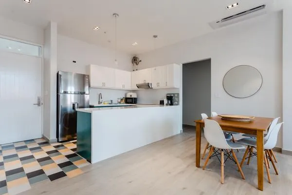 Functional 2BR w/ Balcony in Panama