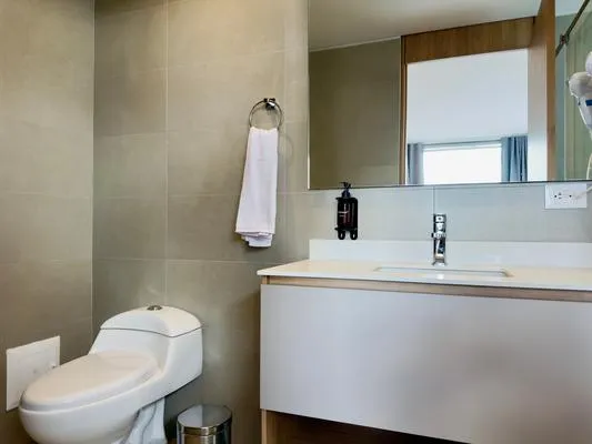 Dreamlike 2BR w/ Balcony in Santa Barbara