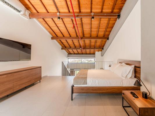 W*  Contemporary Loft w/ AC in Trendy Laureles