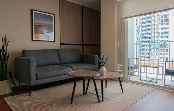 Modern & Bright 2BR w/ Balcony in Miraflores