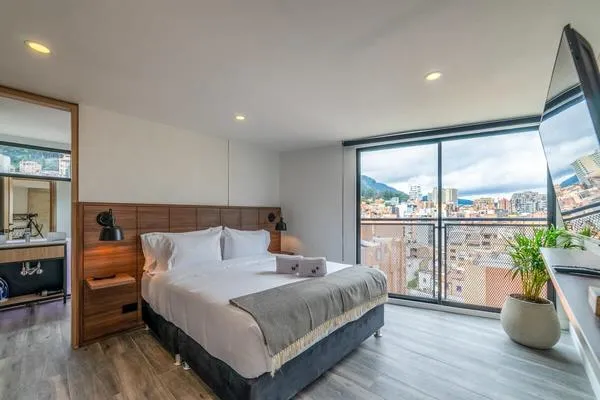 Panoramic 1BR In Zona G