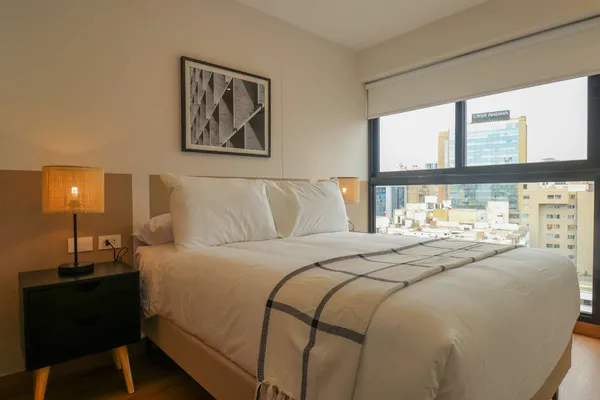 Enchanting 2BR w/ Balcony in Miraflores