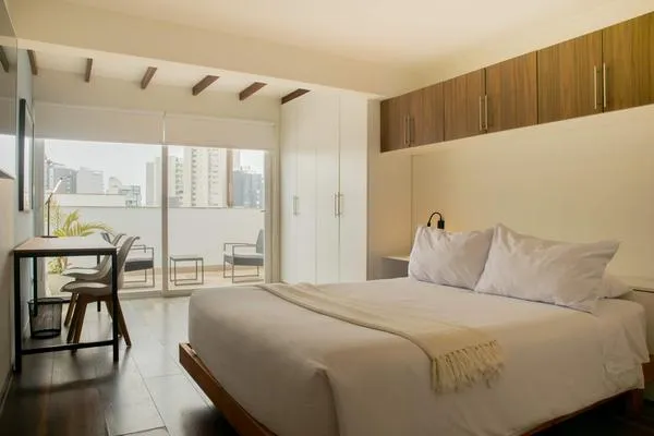 Great 3BR Duplex with Terrace in Miraflores