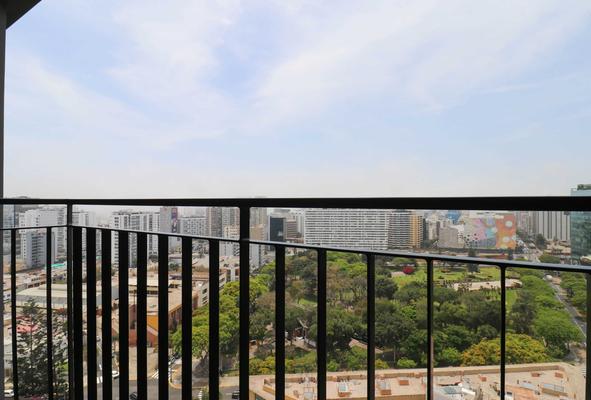 Remarkable 1BR w/ lovely view in Miraflores