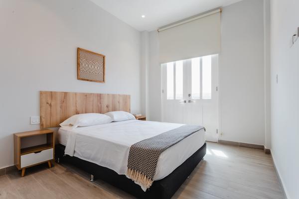 Functional 2BR w/ Balcony in Panama