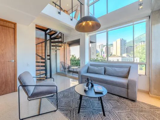 Cozy 1BR Duplex w/ Balcony in Poblado