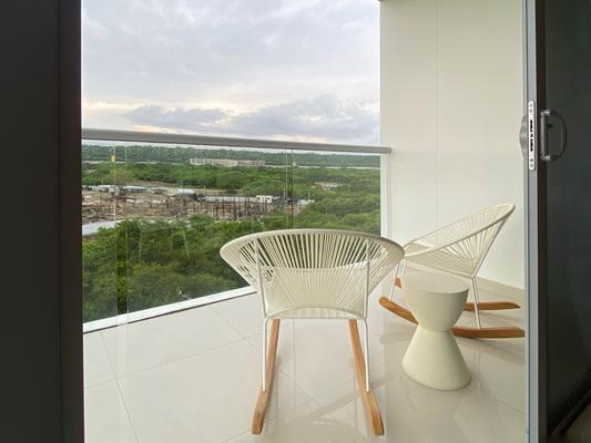 Luxury 1BR w/ Stunning Views, AC & Balcony  in CTG