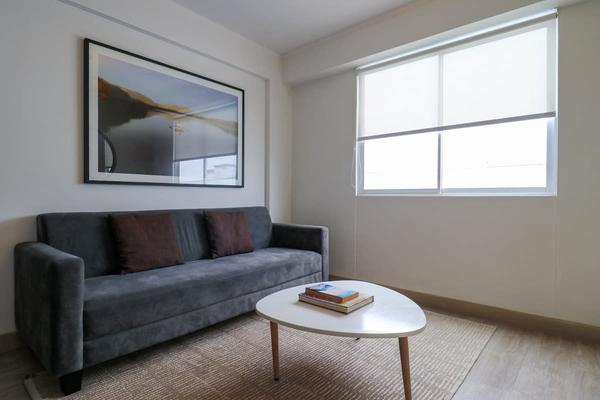 Iluminating 1BR w/AC near Central Restaurante