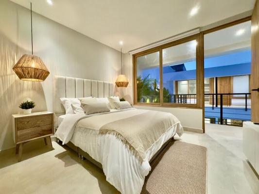 Sleek House wtih Fantastic Pool in CTG