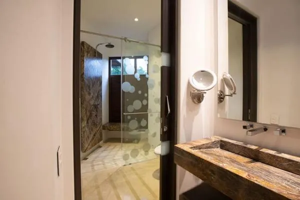 Attractive 6BR Villa w/ Pool at Mesa de Yeguas