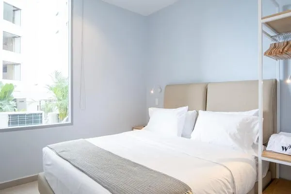 Tasteful 2BR w/ Classic Terrace in Bocagrande