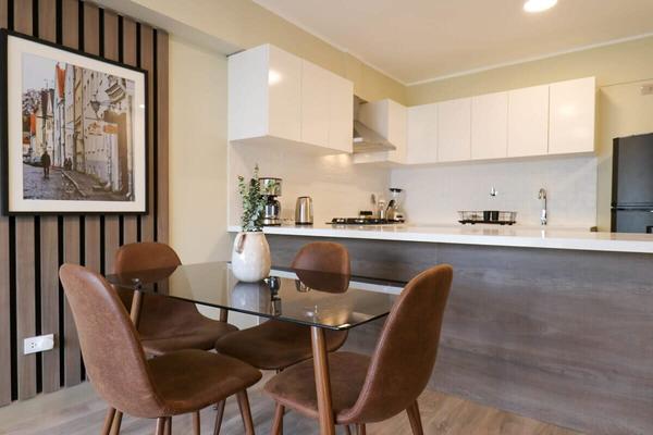 Modern 2BR with balcony in Miraflores