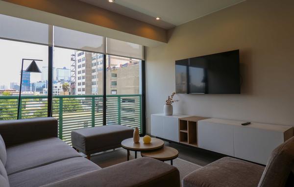 Plaza Stays 2BR with Balcony in San Isidro