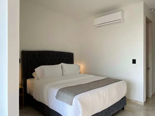 Ocean View 1BR w/AC near Ciudad Amurallada