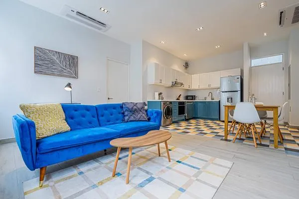 Airy 1BR in Casco Antiguo w/ Balcony