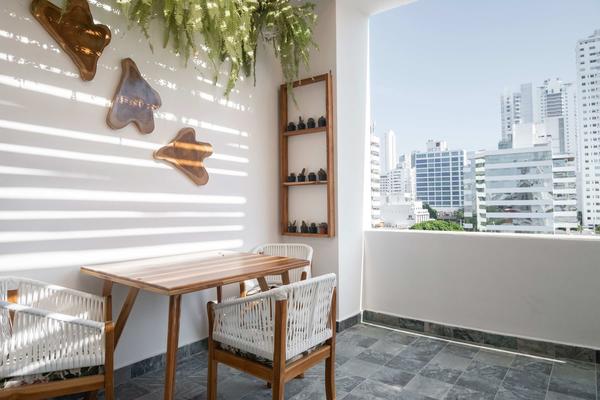 Elegant Loft w/ Balcony in Bocagrande