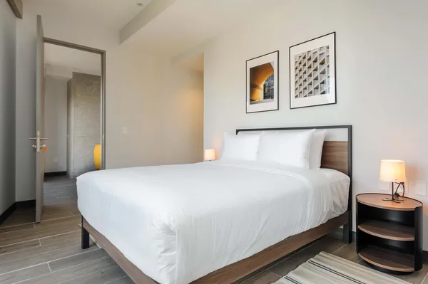 Deluxe 3BR w/ Balcony in Interlomas