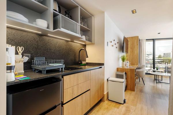Airy Loft w/Balcony in Parque Mexico