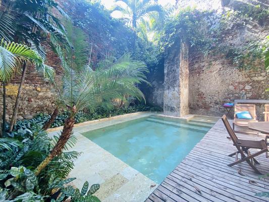 Colonial 5BR Home with Private Pool in Cartagena