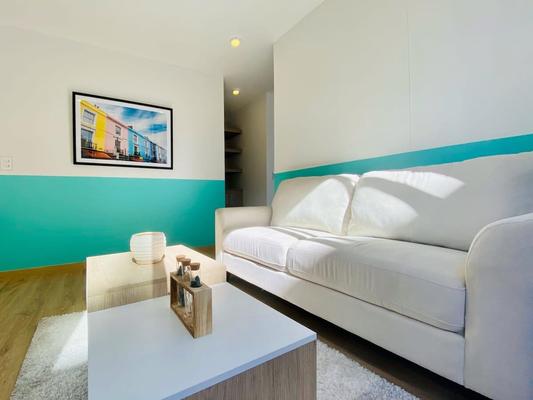 Sunny Loft in Santa Ana