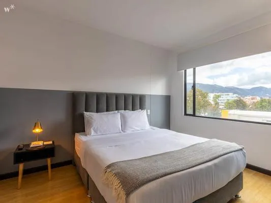 Vibrant 1BR w/ City View  in Chico