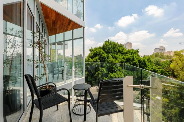 Lavish Loft w/ Inspiring View in Roma Norte