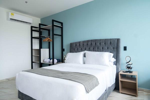 Bright 1BR w/ Ocean View near Walled City