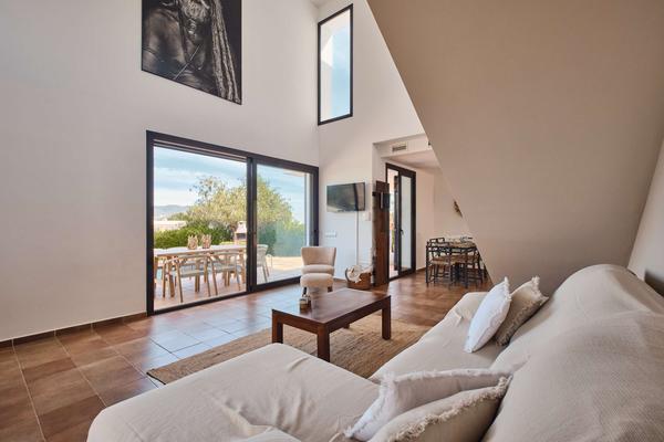 Sunny 4BR Villa with Pool in Ibiza