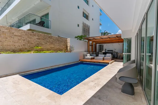 Luxury 4BR w/ Private Pool in Morros Epic