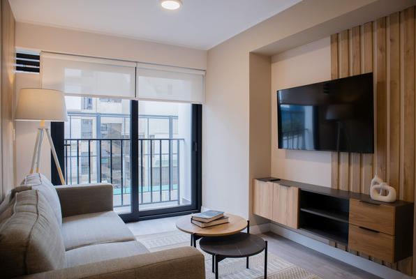 Impressive 1BR w/ Balcony in Miraflores