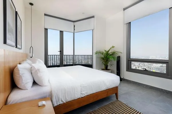 Royal 2BR apts w/ sunlit views of Cuauhtémoc