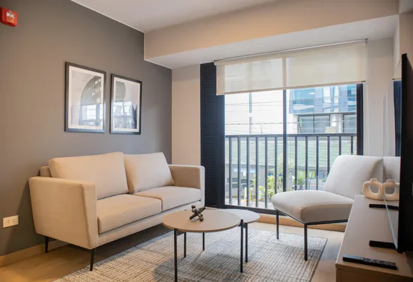 Elegant 2BR w/ Great Balcony in Miraflores