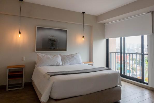 High Ceiling and Classy 2BR in Miraflores