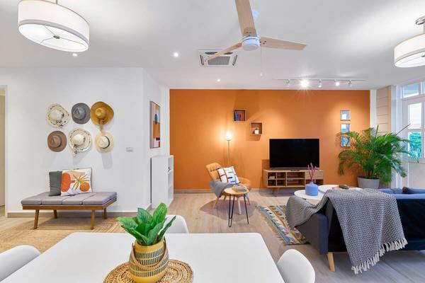 Classic 1BR w/ Balcony in Panama