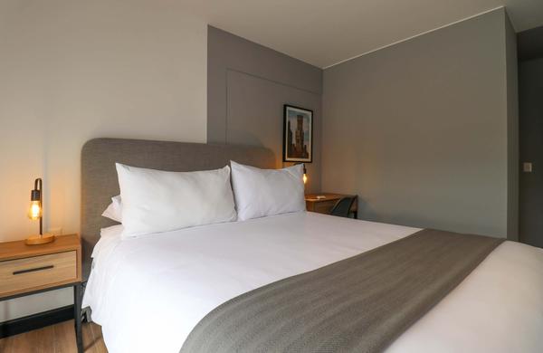 Elegant 2BR w/ Great Deco in San Isidro