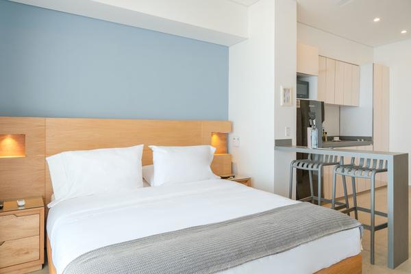 Deluxe Loft  w/ Balcony & View in Crespo