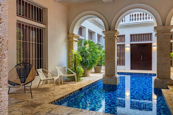 Modern 3BR w/ Rooftop Jacuzzi Cartagena