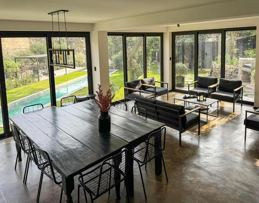 Elegant 7BR Home w/ Pool in Santa Eualia
