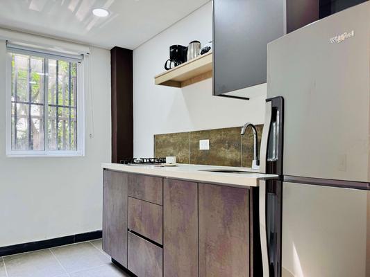 Comfy Loft w/ Great Deco in Cali