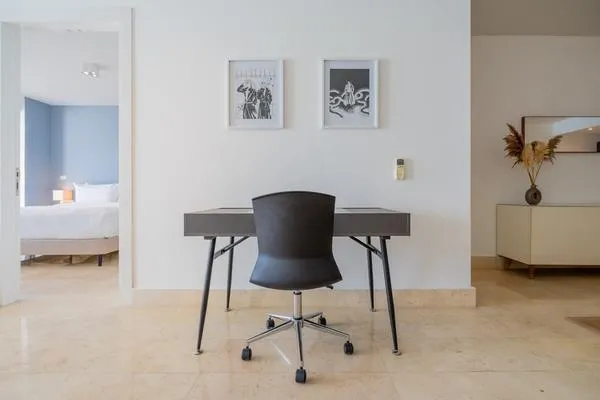 Serene 1BR w/ Balcony in YOO