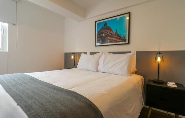 Chic & Inviting 2BR w/ Balcony in Miraflores